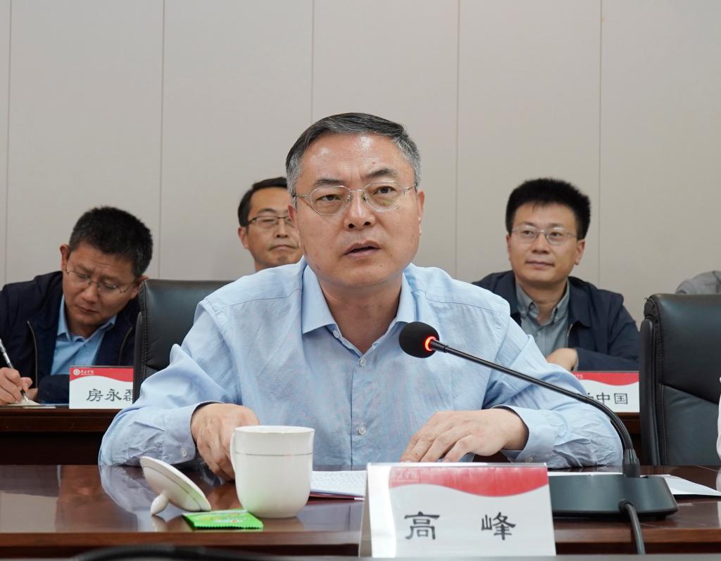 20241015上海工程技术大学304永利集团官网入口战略合作签约仪式2.jpg